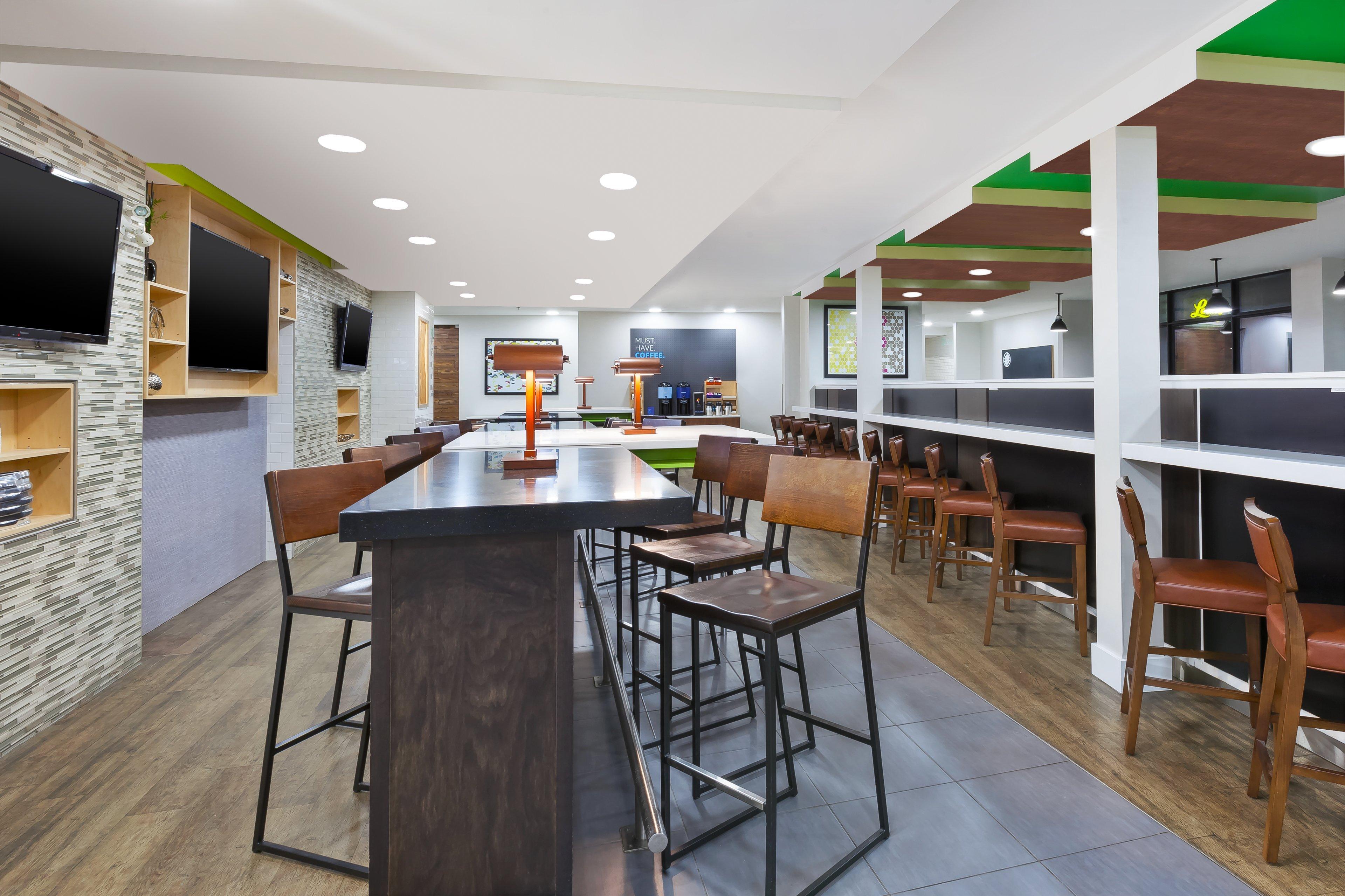 Holiday Inn Express Winnipeg Airport - Polo Park By Ihg Екстер'єр фото